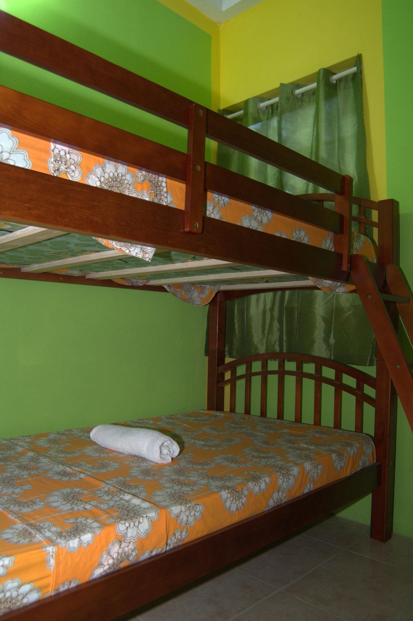 Fish Tobago Guesthouse Buccoo Экстерьер фото